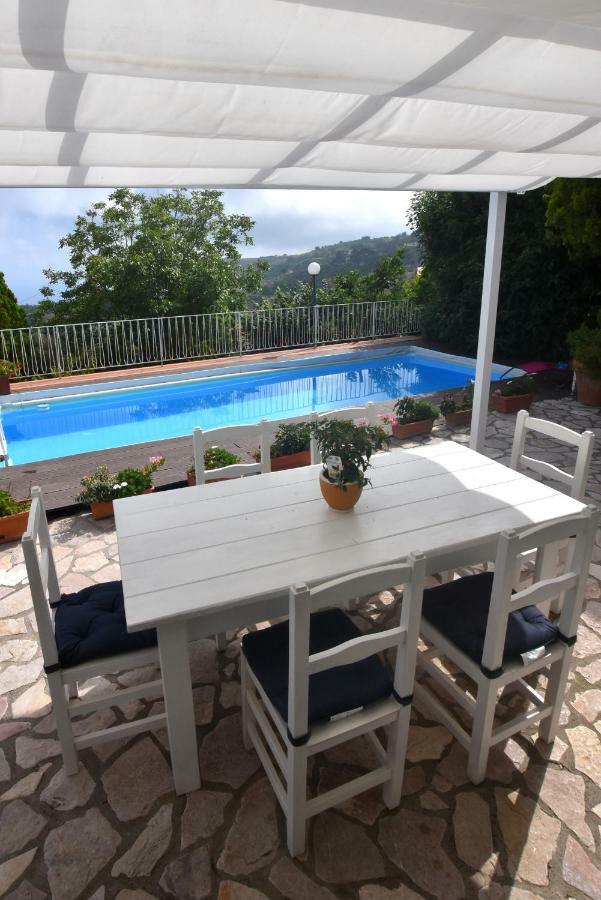 Villa Asia Holiday Home Сант-Агата-суи-Дуэ-Гольфи Экстерьер фото